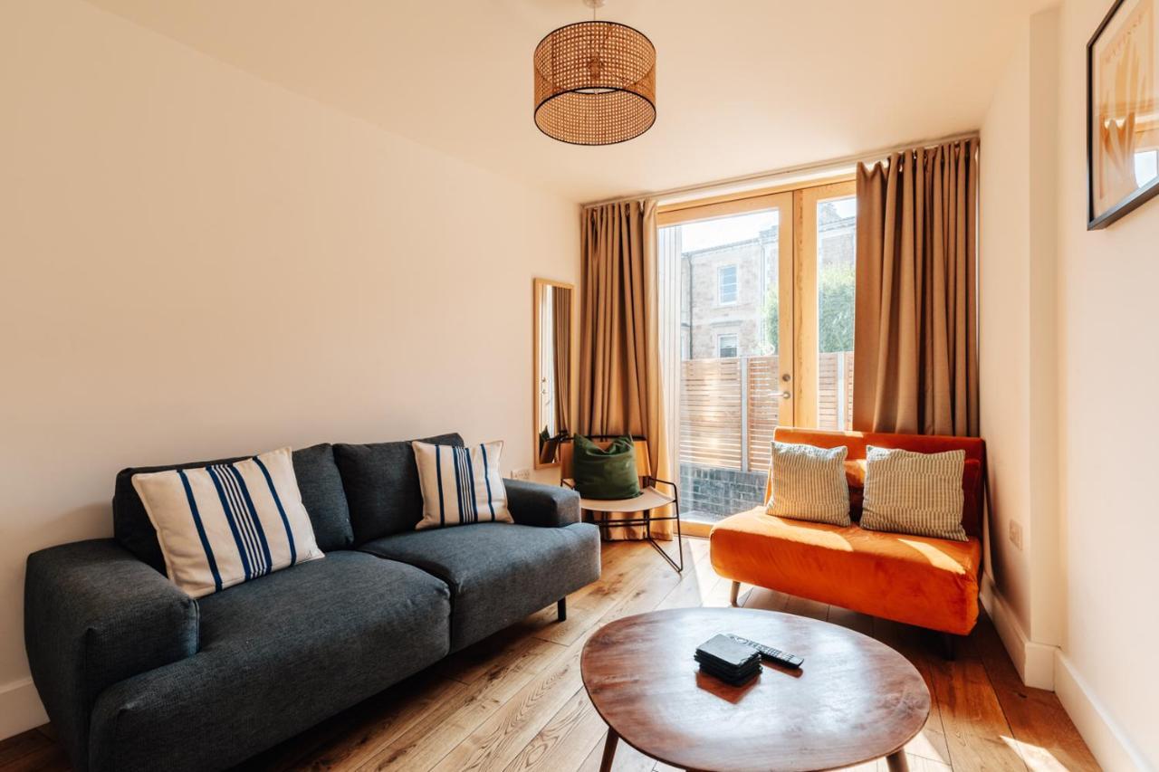 Redland Stay In Bespoke Home 2 Of 2 Бристол Екстериор снимка